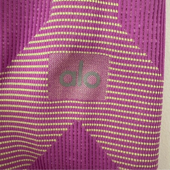 Alo Illusion Seamless High-Waist Leggings Limited Electric Violet/Acid Lime - Picture 7 of 9